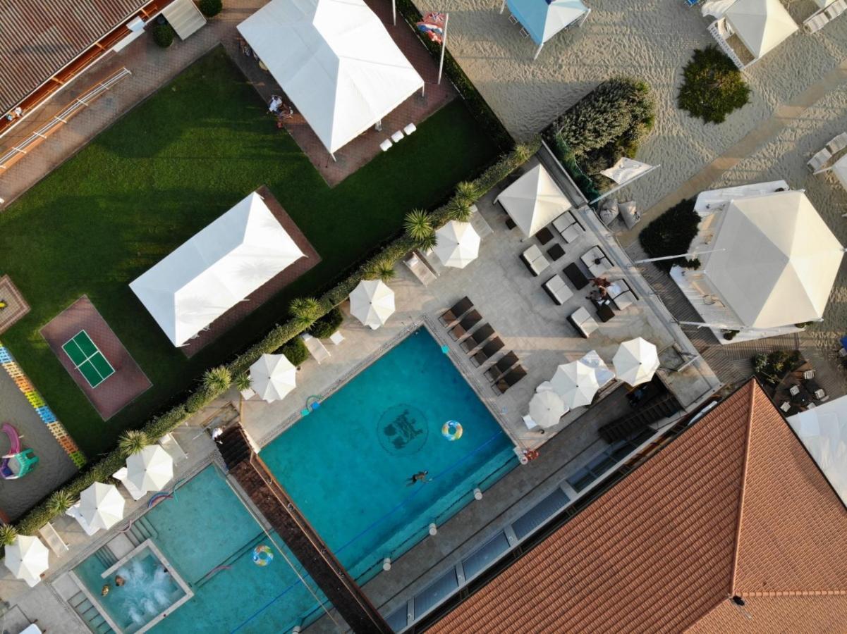Teresita Wellness Club Apartment Viareggio Exterior photo